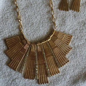 Fan Style Gold Color Necklace w/ Matching Pierced Earrings